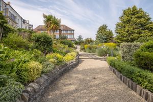 Photo 32- click for photo gallery